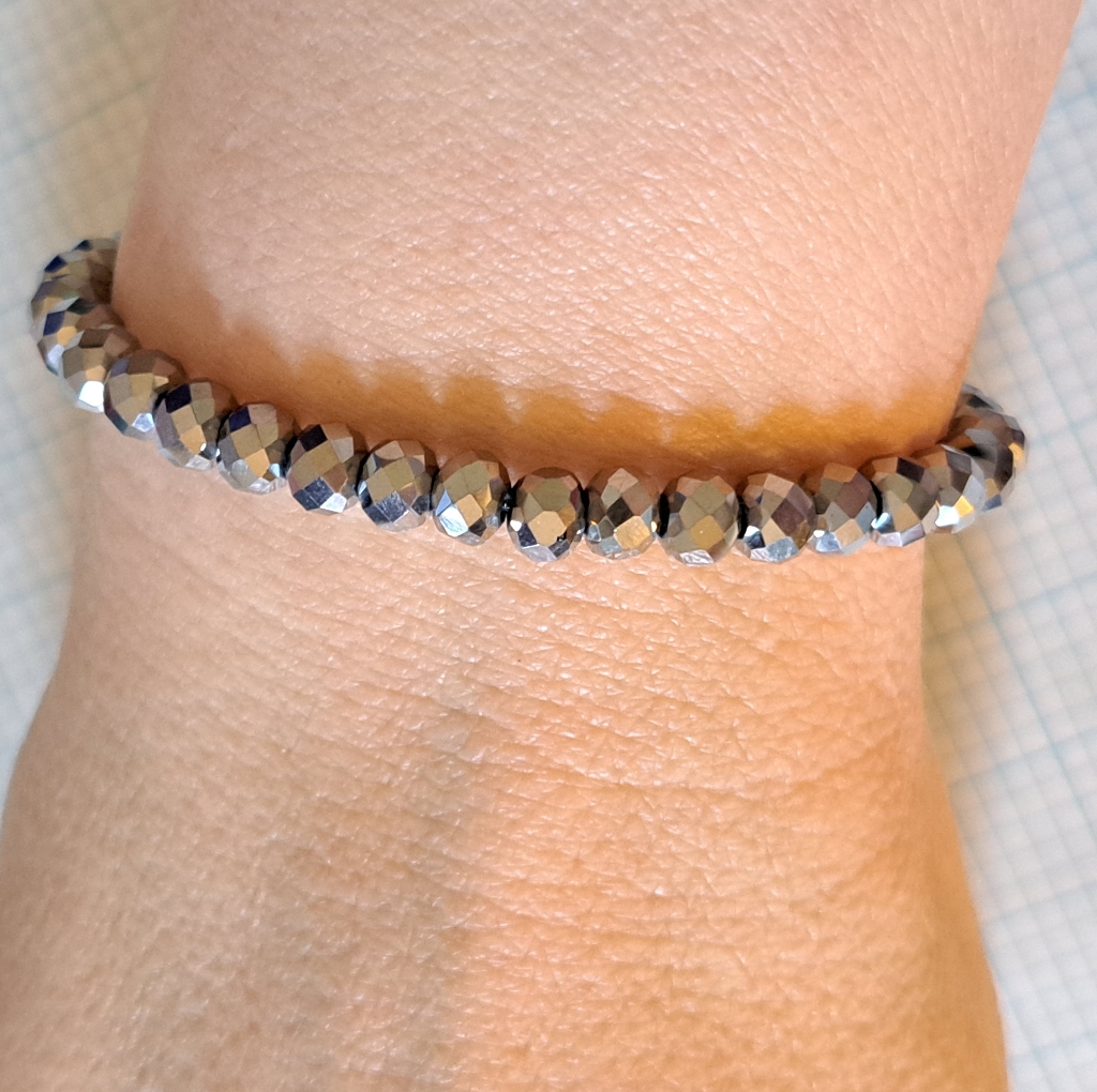 Faceted Bead Stretch Bracelet Sleek Gray Shine